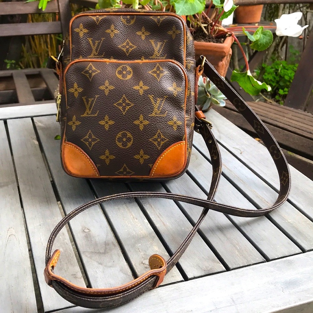 💖SOLD💖 Louis Vuitton Amazon pm crossbody in mono - Picture 1 of 16